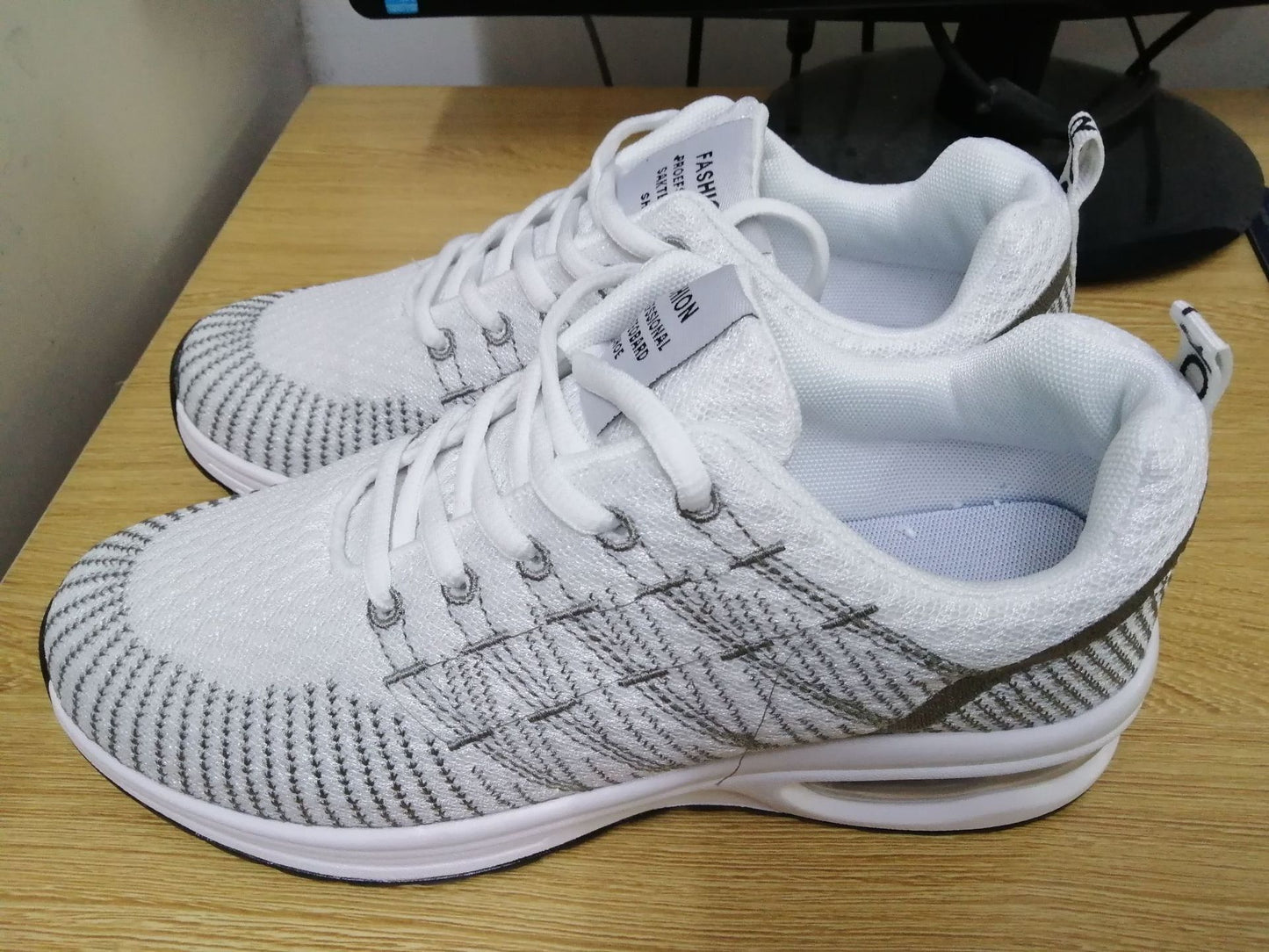 Women's Casual Mesh Breathable Sneakers - Lightweight Flying Weave Sports Shoes
