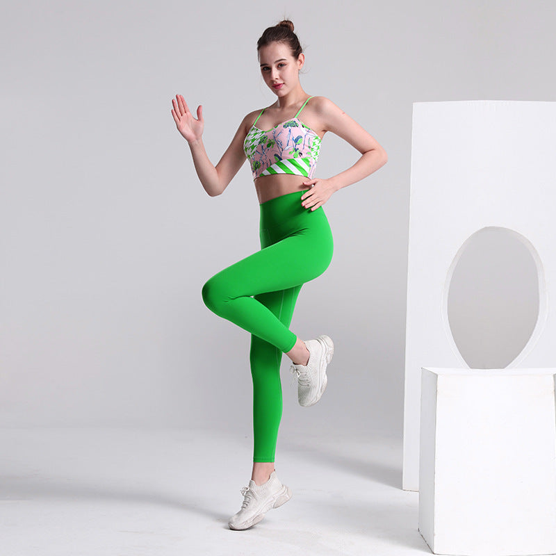 Two-Piece Sports Fitness Set - Nylon Blend Activewear for Women