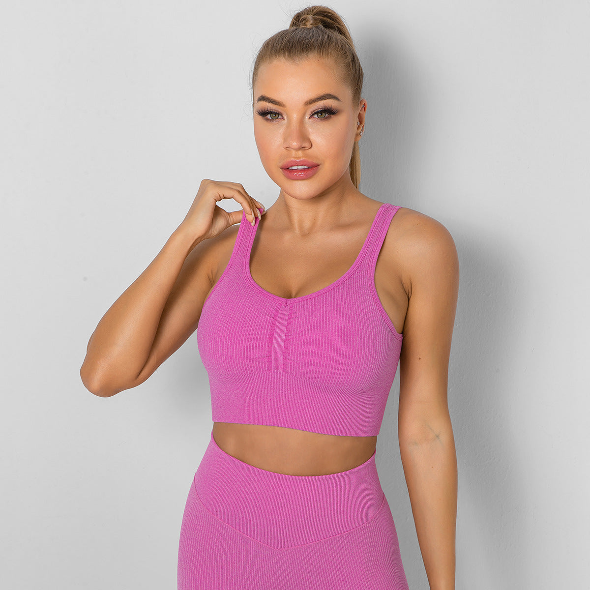 Women's Breathable Sports Bra - Seamless Back Moisture-Wicking Workout Bra