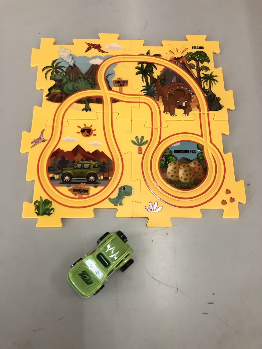 DIY Electric Track Puzzle - Automatic Rail Car Building Set for Kids Educational Play