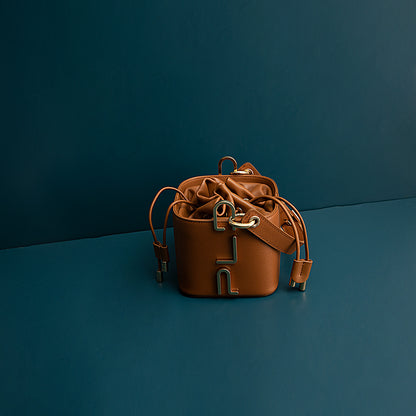 Cowhide Leather Bucket Bag - European American Fashion Handbag with Zipper Closure