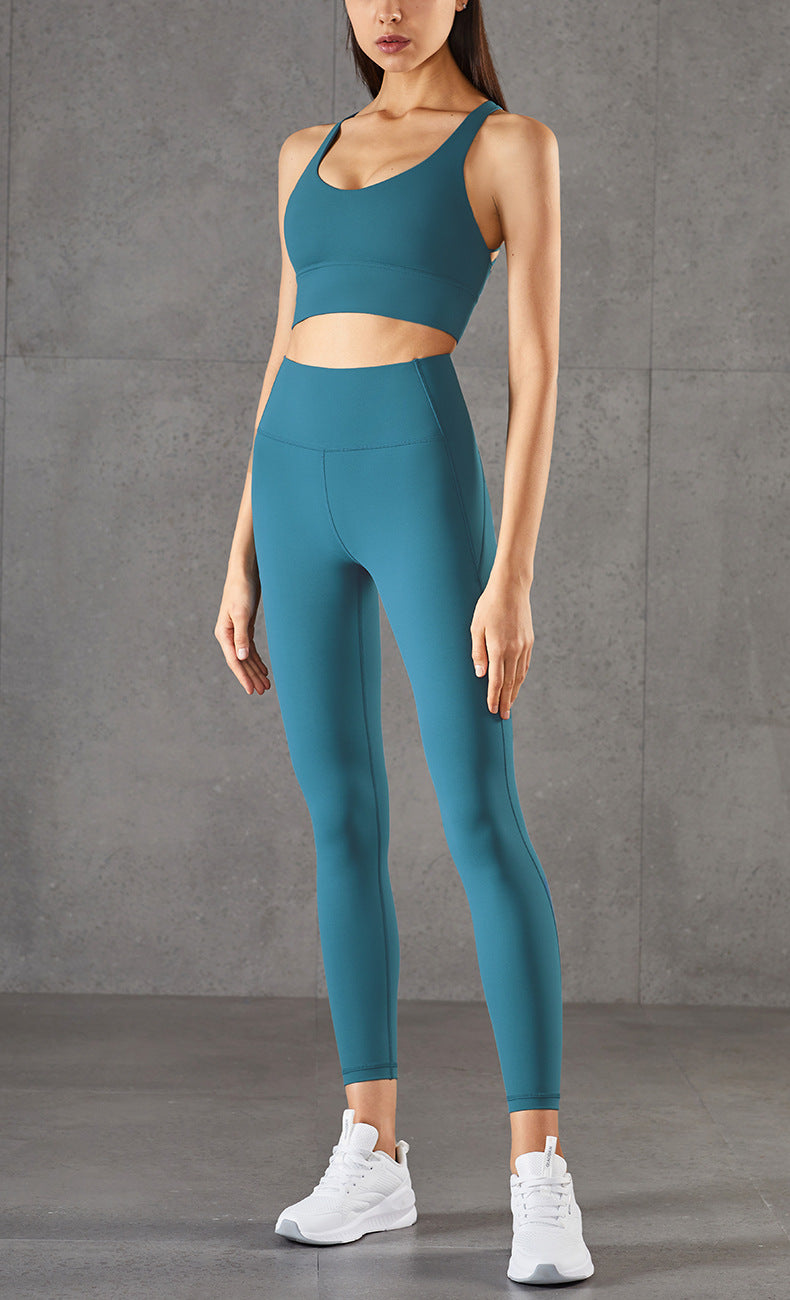 Cross-Back Sports Bra - Full Cup Wireless Athletic Top