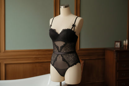 Wireless Lace Bra - Strapless 3/4 Cup with Gathering Support