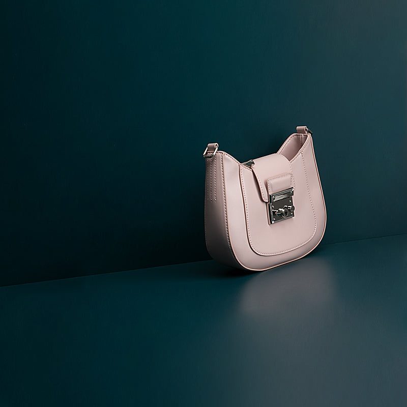 Fashion Cowhide Leather Shoulder Underarm Bag - Compact Design with Zipper Closure