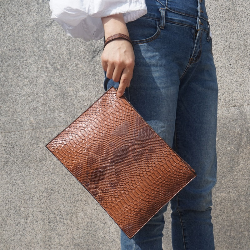 Crocodile Embossed Envelope Clutch - Vegan Leather Handbag with Zipper Closure