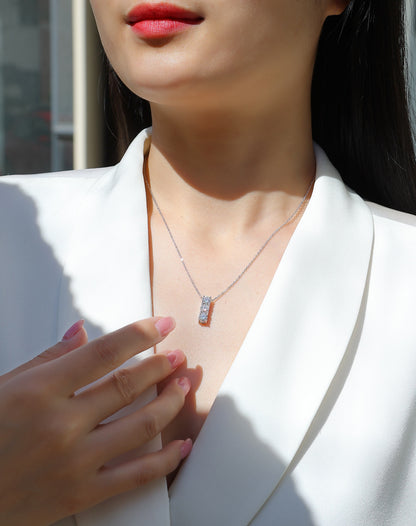 0.5 Carat Moissanite Circle Pendant Necklace - S925 Silver Platinum Plated Light Luxury Jewelry