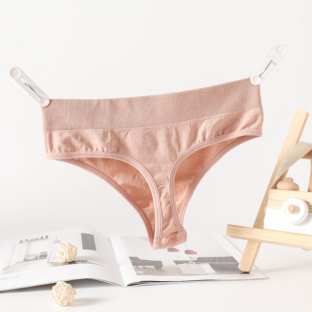 Women's Cotton Seamless Underwear - Comfortable Low-Rise Brief