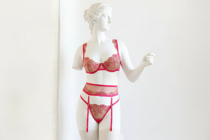Women's Pearl Embellished Lingerie Set - Delicate T-Back Intimate Apparel