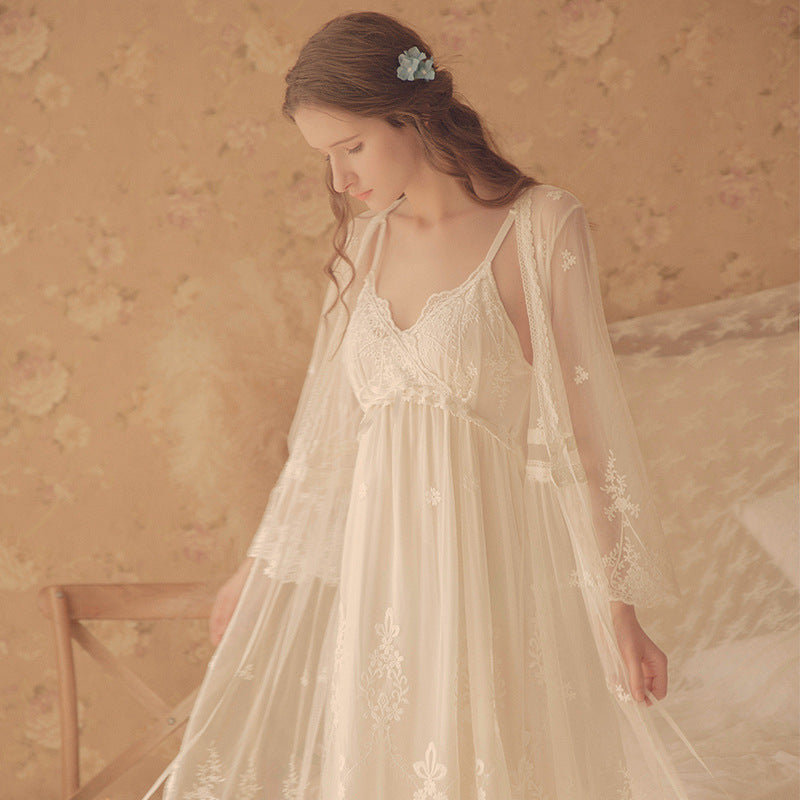 Women's White Lace 2-Piece Nightgown and Robe Set - Elegant Sleepwear