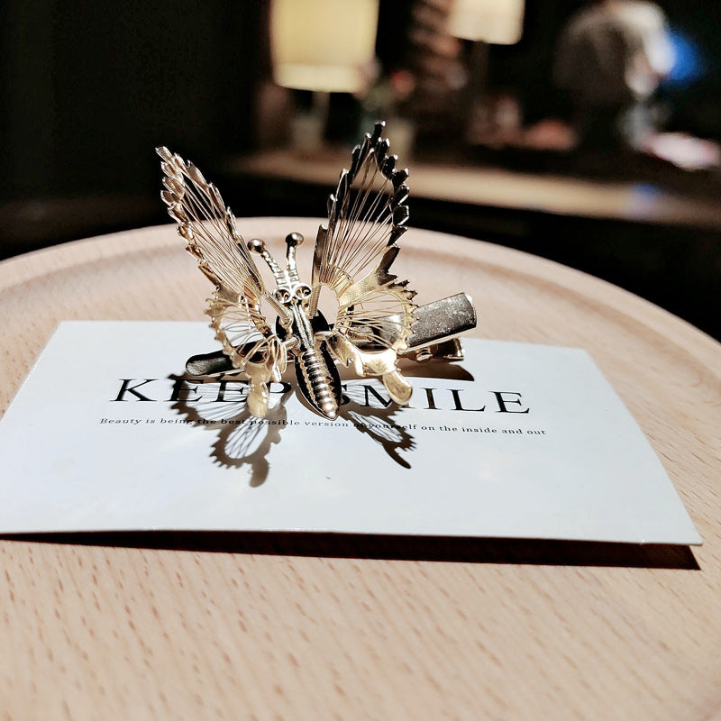 Moving Butterfly Hairpin Headdress - Alloy with White Crystal Electroplating