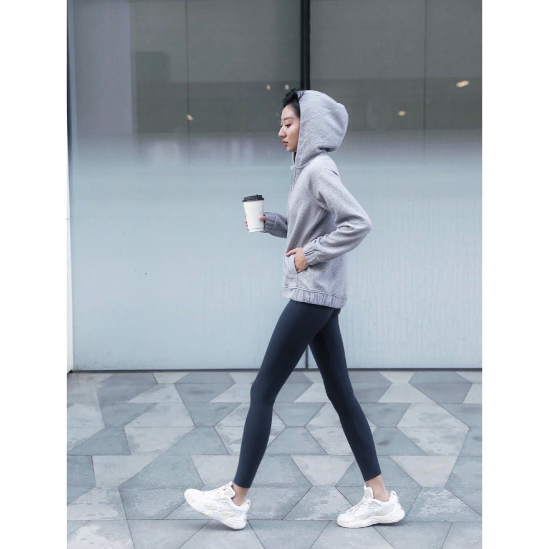 High-Stretch Nine-Point Yoga Leggings - Nylon Blend Sports Pants