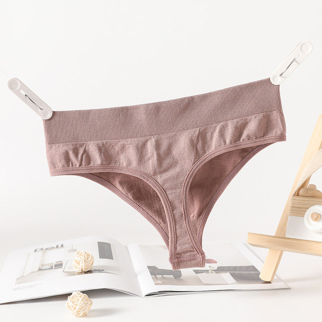 Women's Cotton Seamless Underwear - Comfortable Low-Rise Brief