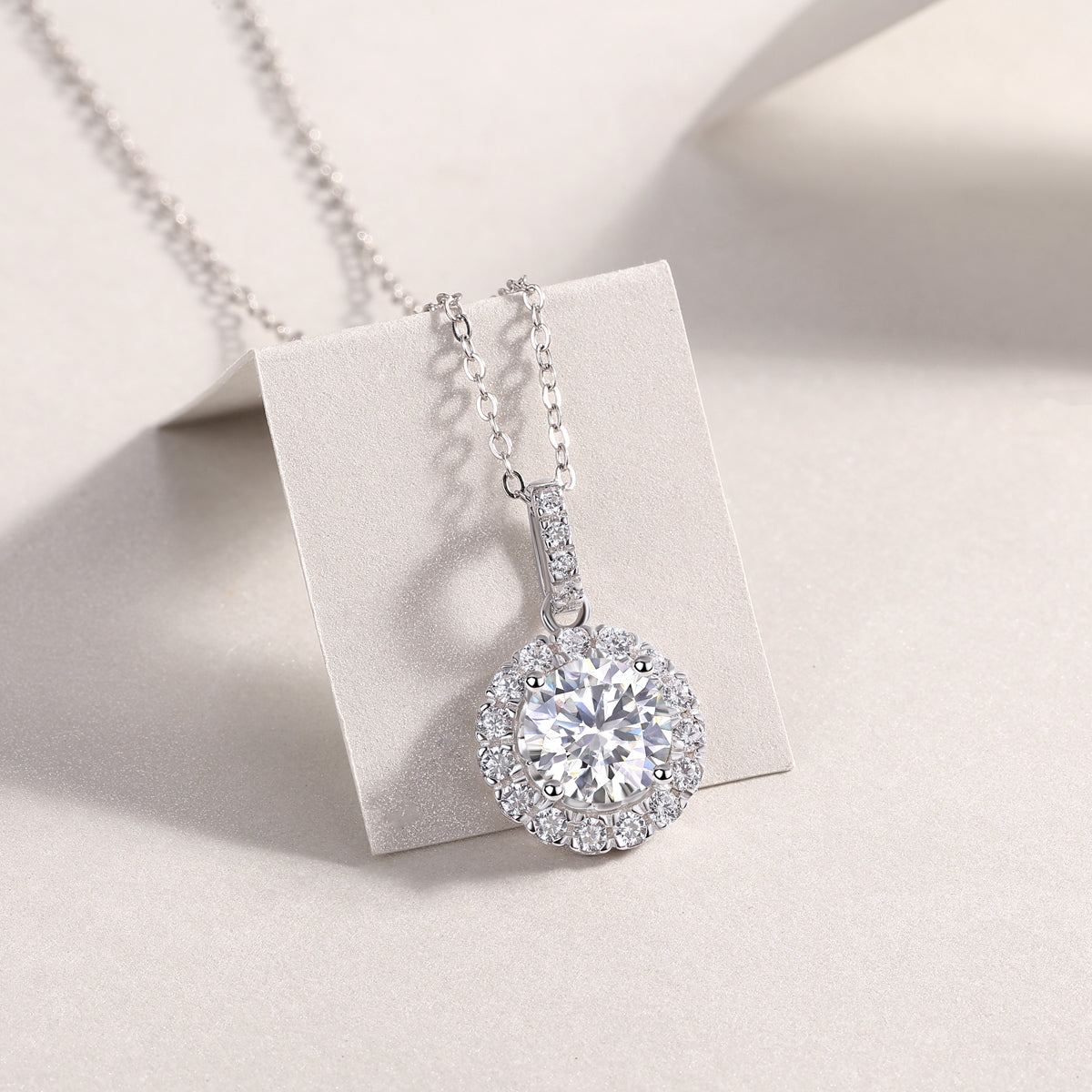 2 Carat Moissanite Dandelion Pendant Necklace - S925 Silver Platinum Plated Light Luxury Jewelry