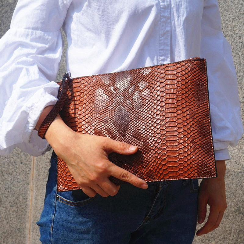 Crocodile Embossed Envelope Clutch - Vegan Leather Handbag with Zipper Closure