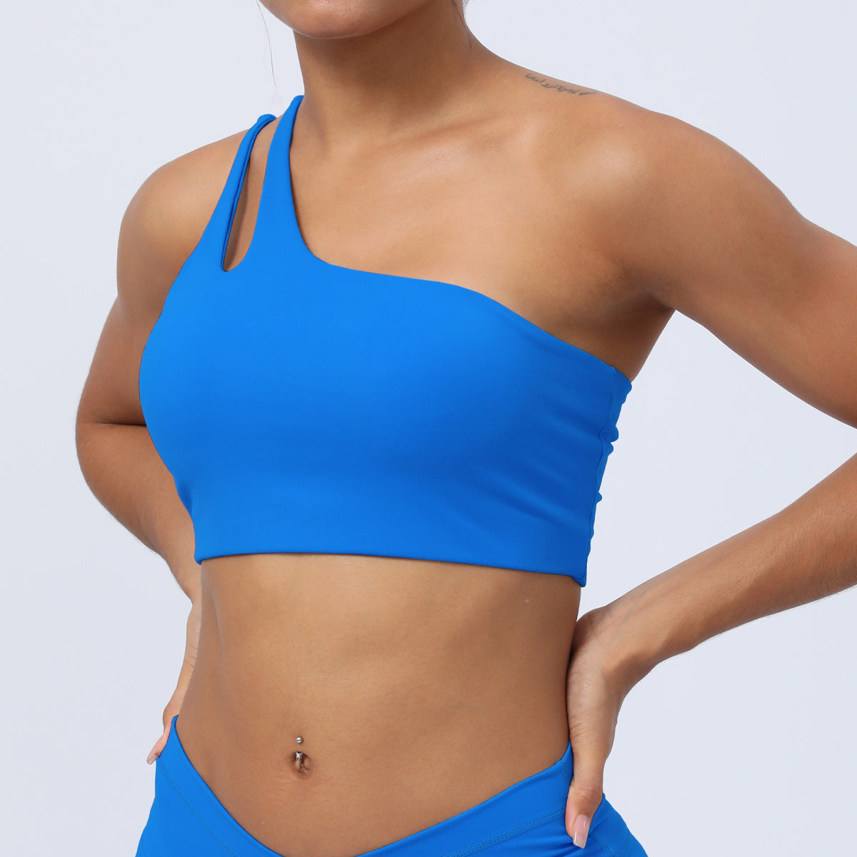 Women's Sports Bra - Slant Shoulder Strap Workout Top with Hollow-Out Design