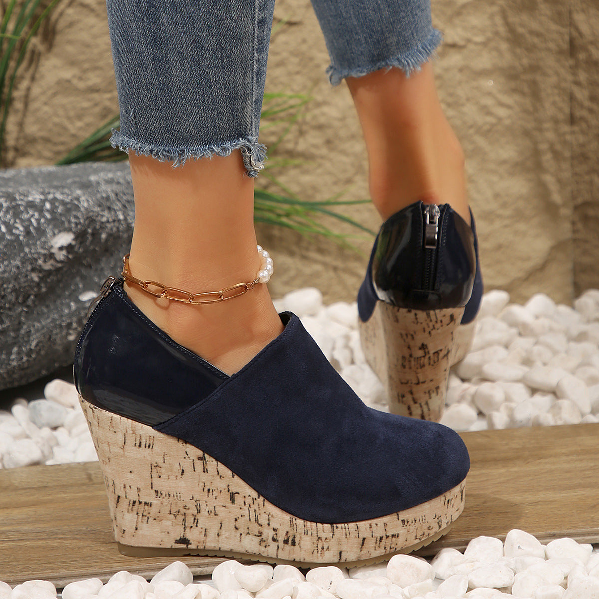 Women's Suede Wedge Heel Shoes with Back Zipper - Round Toe