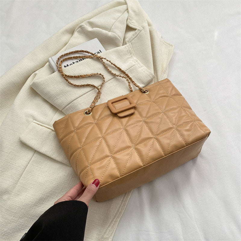 Quilted Chain Shoulder Bag - Trapezoid PU Leather Crossbody with Diamond Pattern