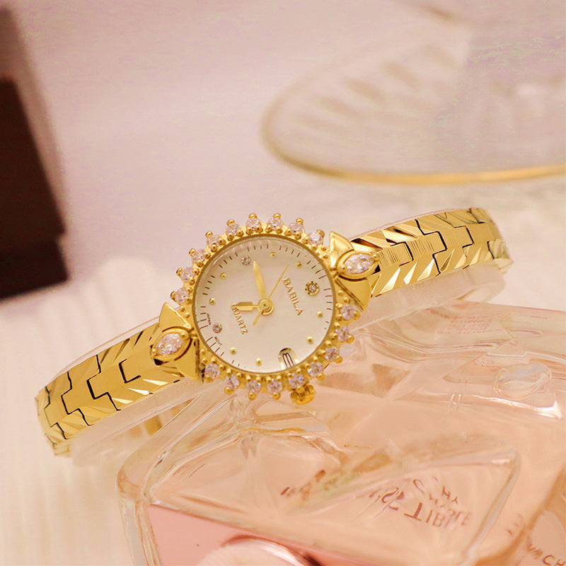 Women's Vintage Quartz Bracelet Watch | Diamond-Embossed Design | 6mm | Gold Face & Golden White