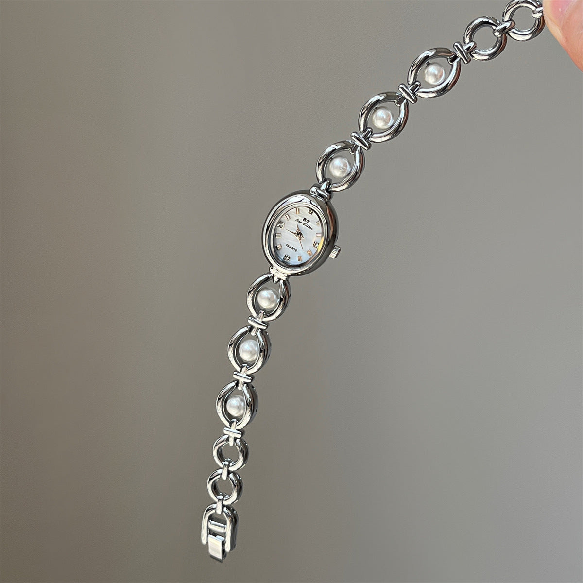Women's Pearl Bracelet Watch - Elegant Chain Design Timepiece