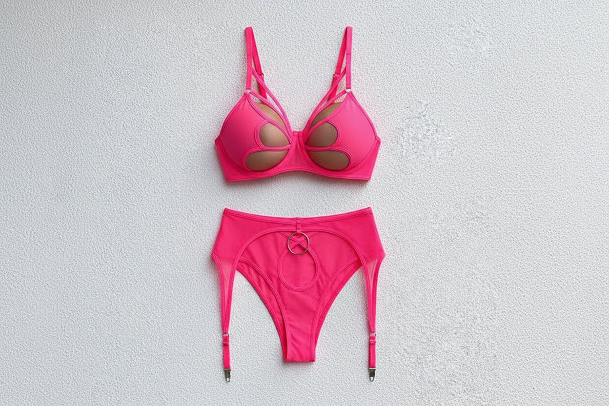 Women's Four-Piece Mesh Lingerie Set - Delicate Cutout Design with Garter