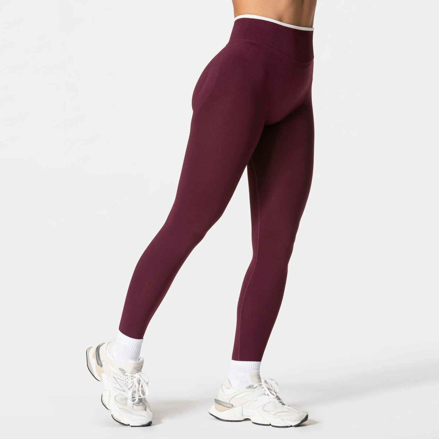 Peach Hip High-Waist Yoga Pants - Nylon Spandex Sports Leggings