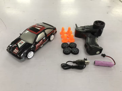 RC Drift Car 1:24 Scale - 2.4GHz 4WD Remote Control Racing Car with Lights