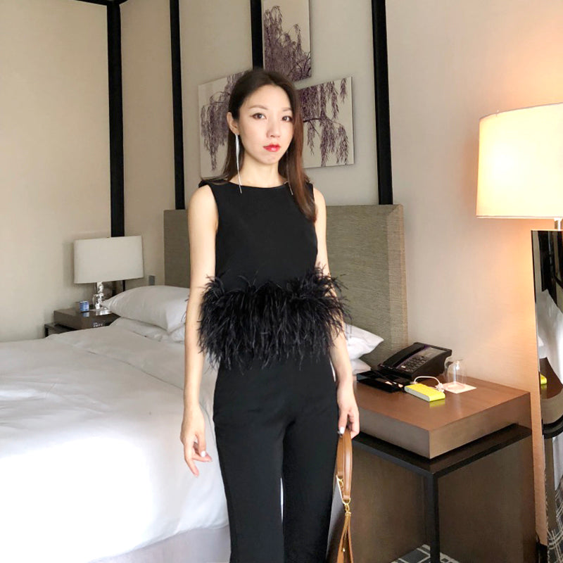 Women's Sleeveless Crop Tank Top - High Waist Slim Fit Solid Color Camisole