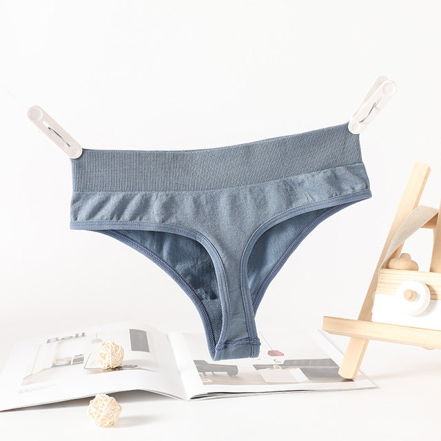Women's Cotton Seamless Underwear - Comfortable Low-Rise Brief