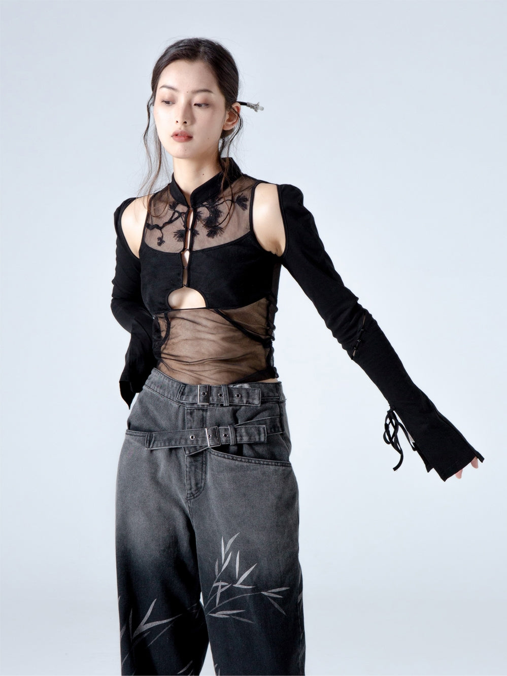 Chinese Style Pine Cypress Embroidered Hollow Gauze Top - Black