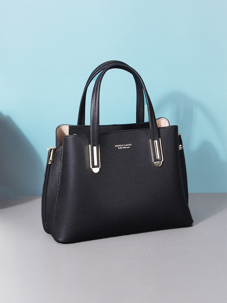 Large Capacity Leather Messenger Bag - Black Crossbody Handbag