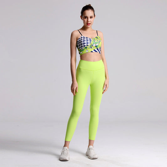 Two-Piece Sports Fitness Set - Nylon Blend Activewear for Women