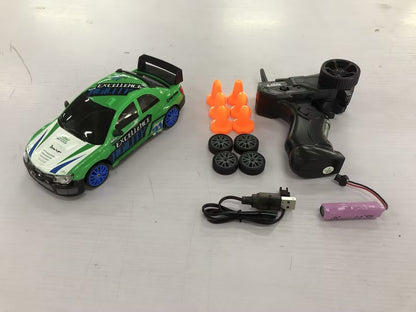 RC Drift Car 1:24 Scale - 2.4GHz 4WD Remote Control Racing Car with Lights