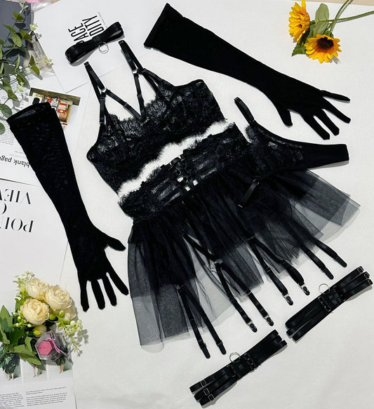 Women's Lace Lingerie Six-Piece Set - Complete Collection with Accessories