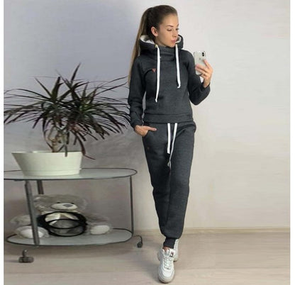 Women's Fleece Patchwork Activewear Set - Long Sleeve Top & Pants