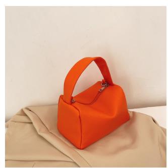 PU Leather Chain Handbag - Solid Color Horizontal Square Bag