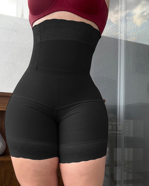 Fashion Slimming Hip-Lift Shorts - Polyester Activewear for Women
