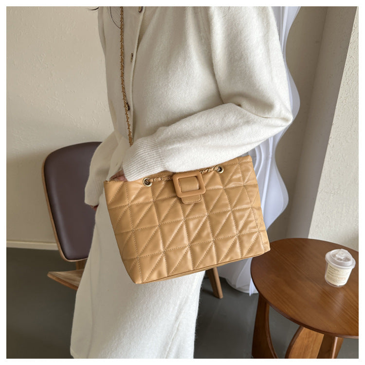 Quilted Chain Shoulder Bag - Trapezoid PU Leather Crossbody with Diamond Pattern