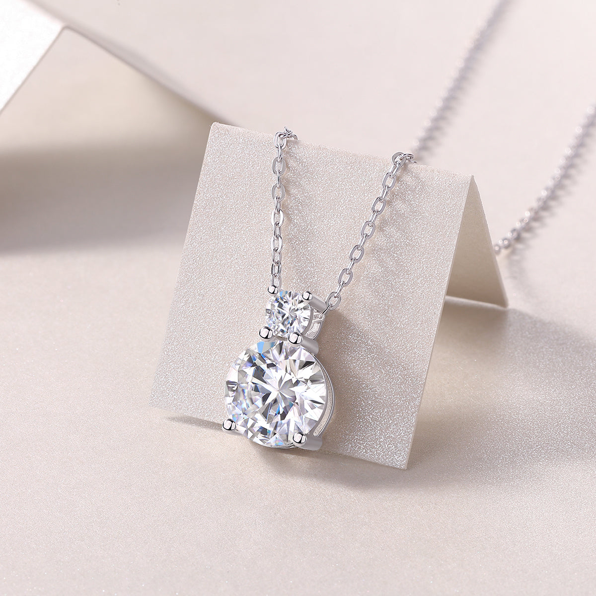 3 Carat Moissanite Pendant Necklace - S925 Silver Platinum Plated Light Luxury Jewelry