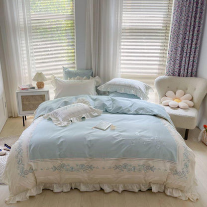 Premium Long-Staple Cotton Bedding Set - 4-Piece Lace Detail Collection